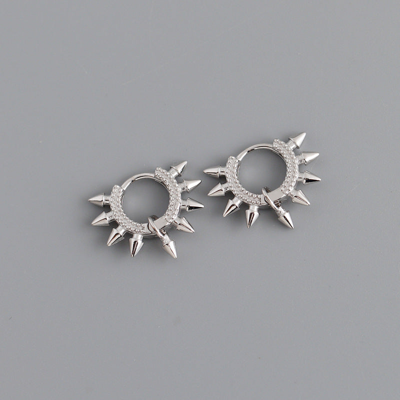 Örhängen Rebel Spikes/Edge Silver Er